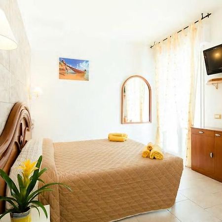 Residence La Villetta Ріміні Екстер'єр фото