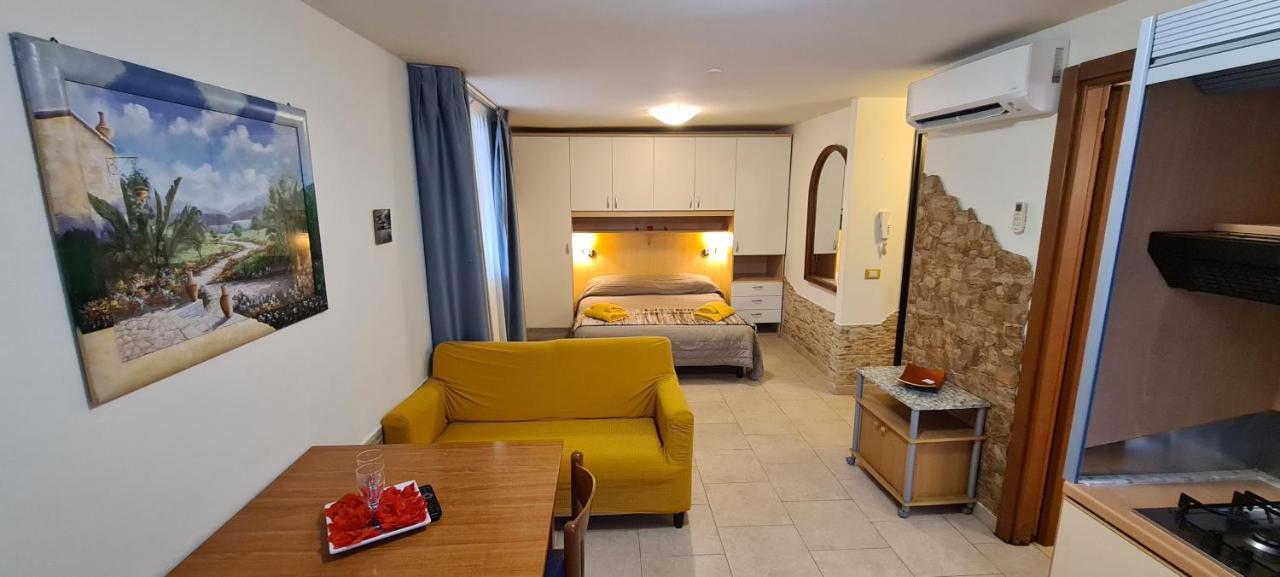 Residence La Villetta Ріміні Екстер'єр фото
