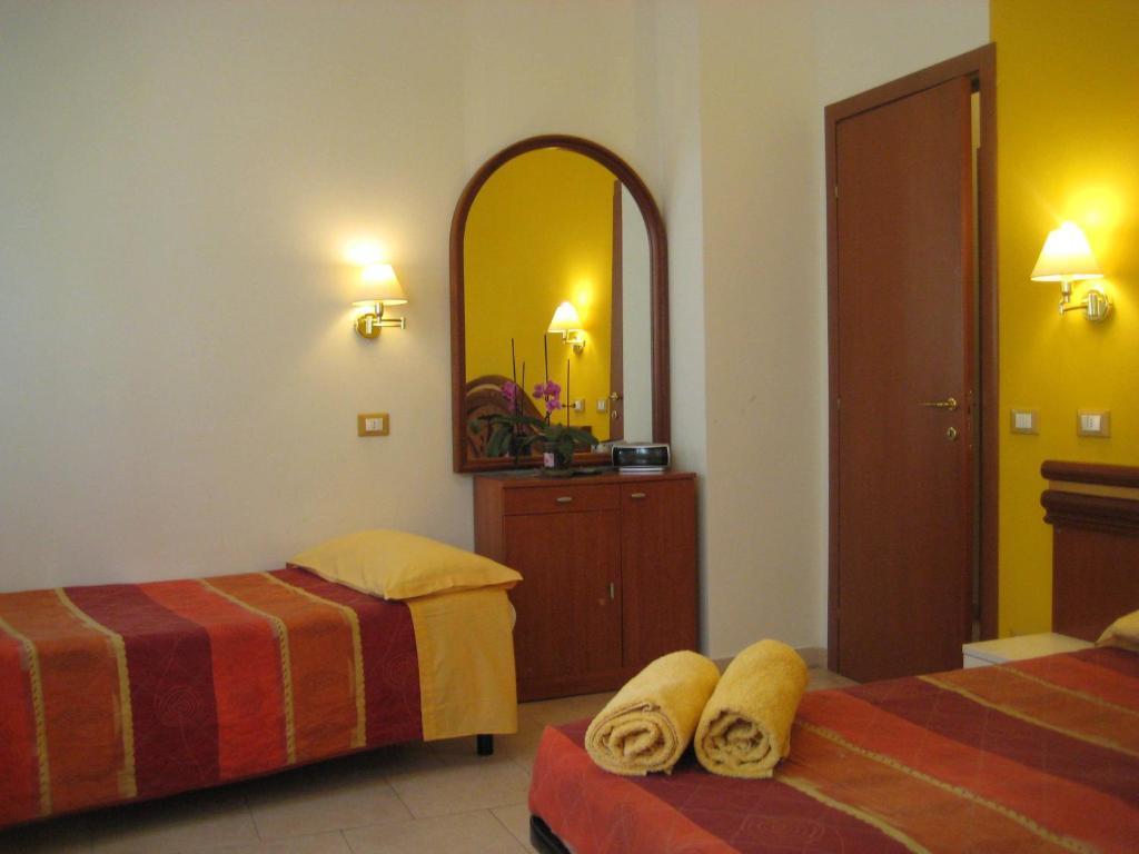 Residence La Villetta Ріміні Номер фото