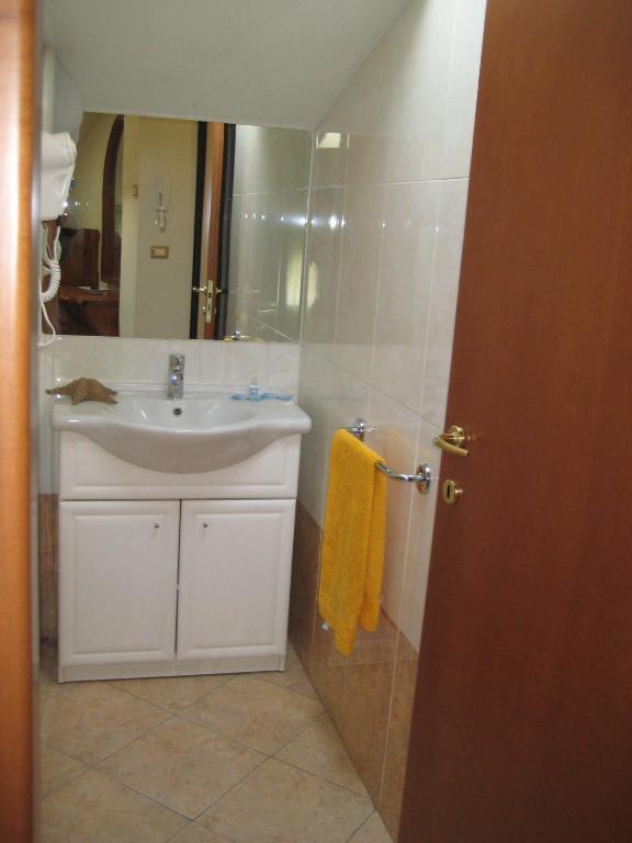 Residence La Villetta Ріміні Номер фото