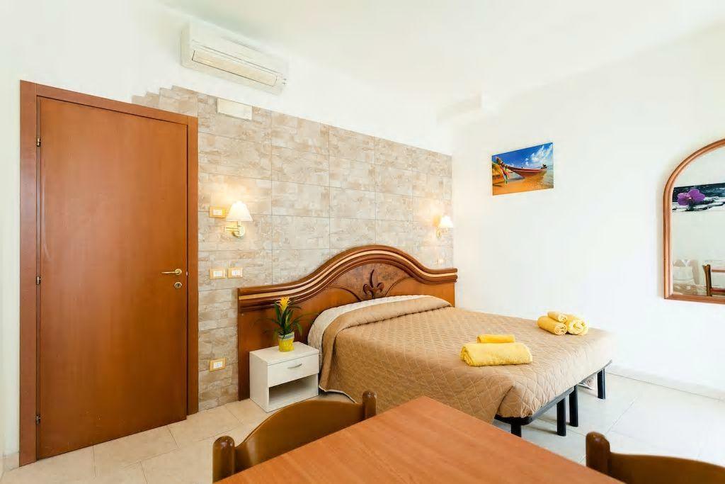 Residence La Villetta Ріміні Екстер'єр фото